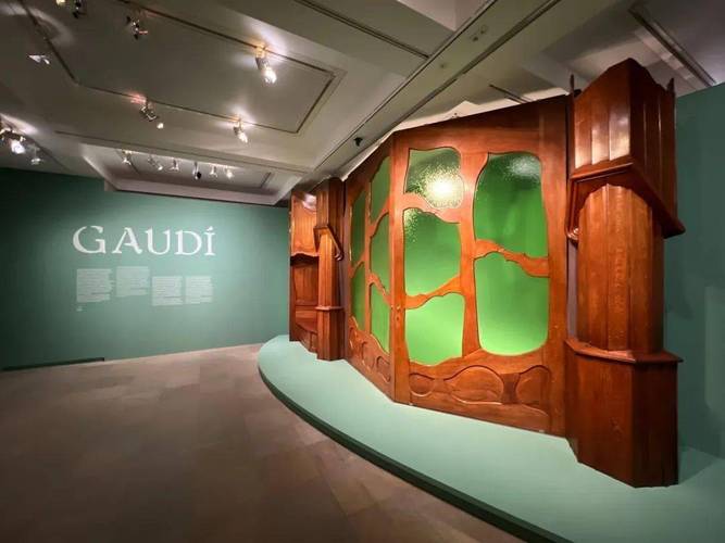 "高迪"展于4月12日在奥赛博物馆开展啦,展览一直持续到7月17日,这可是